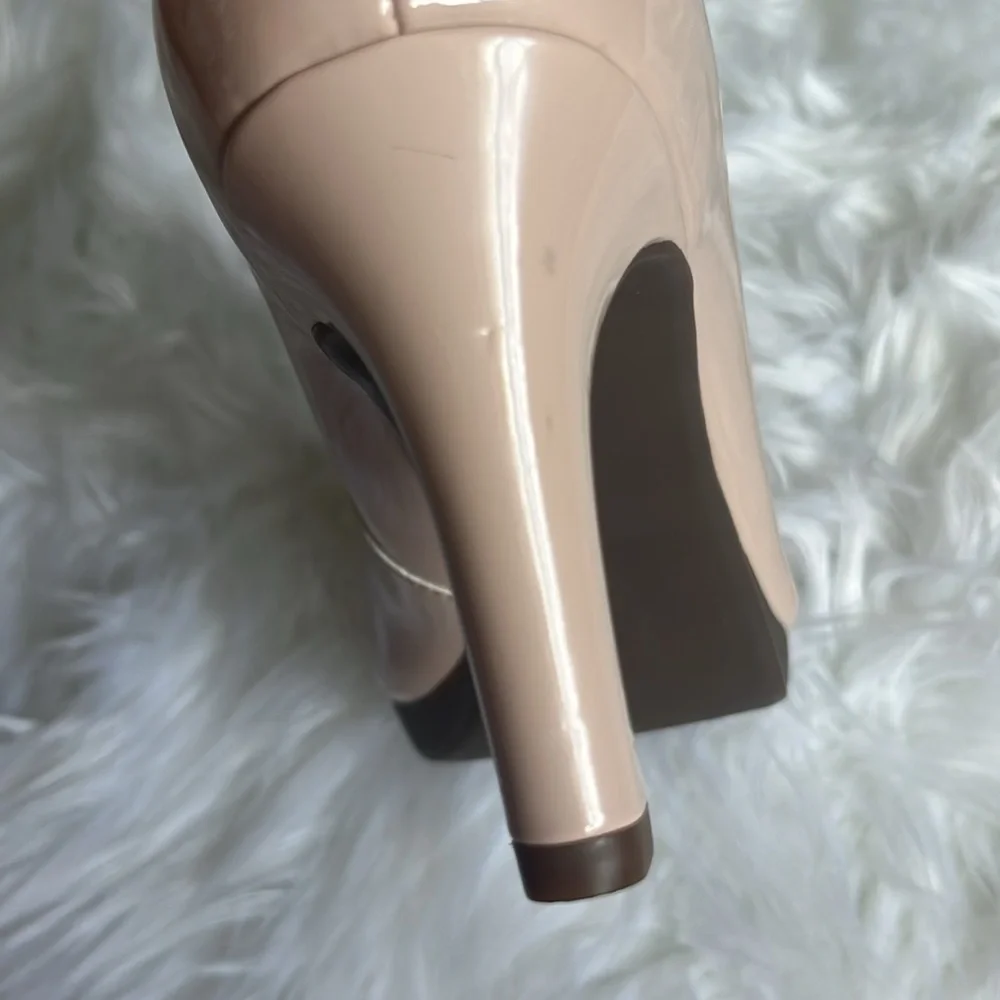 NWOT Clarks Nude Heels - Picture 7 of 7